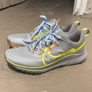 Nike Pegasus Trail Shoes in Gray with Neon Highlights